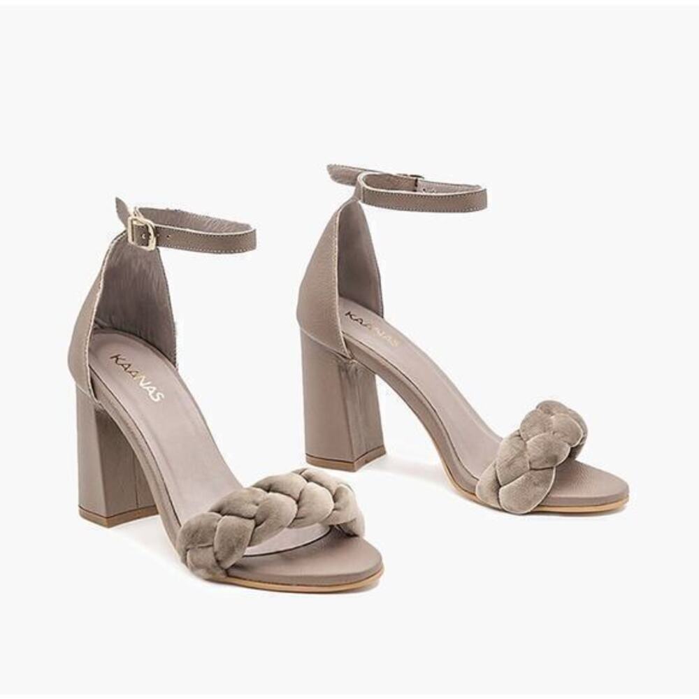 NEW Kaanas Soho Chunky Velvet Braid Heel With Ankle Tie Gray Size 6 Formal Chic